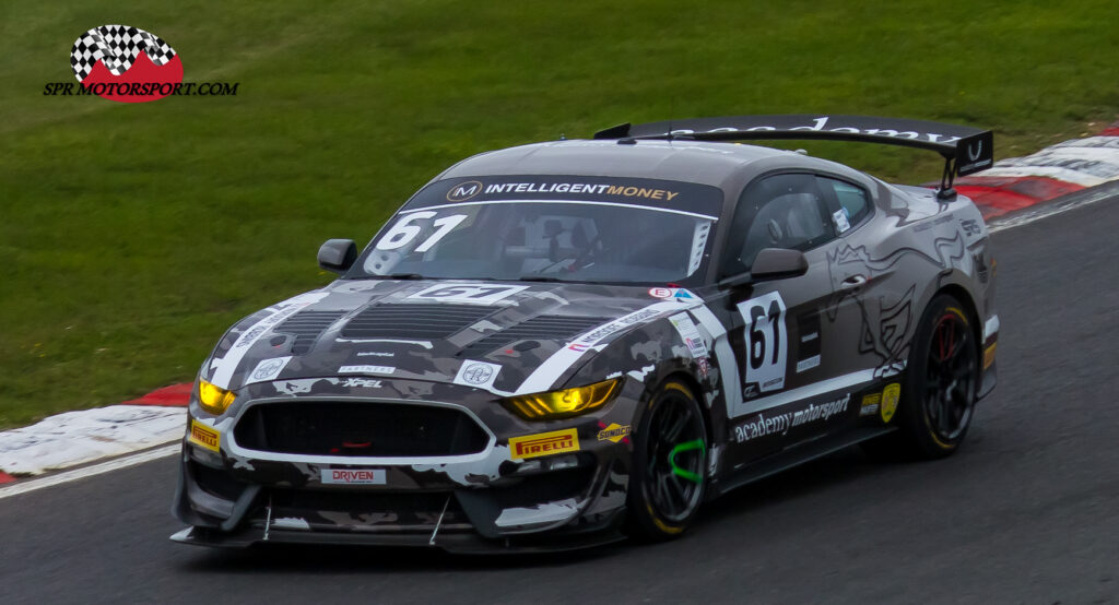 Academy Motorsport, Ford Mustang GT4.