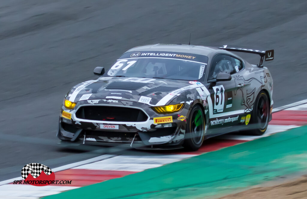 Academy Motorsport, Ford Mustang GT4.