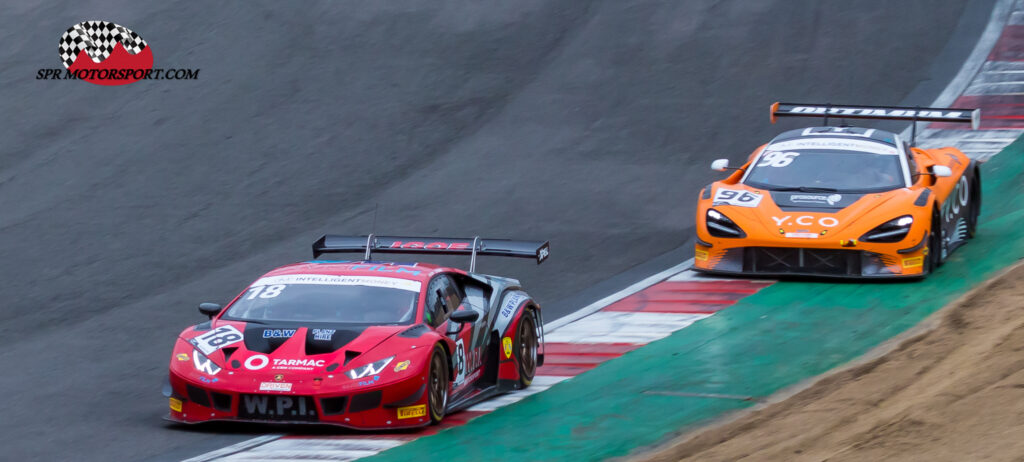 WPI Motorsport, Lamborghini Huracan GT3 Evo (18) / Optimum Motorsport, McLaren 720S GT3 (96).