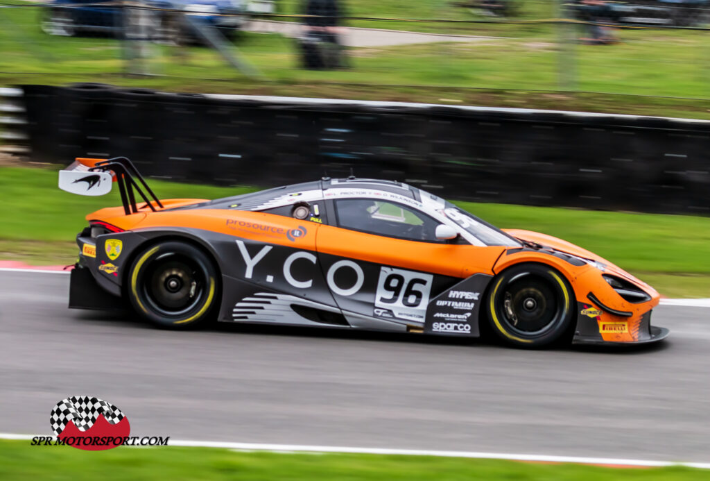 Optimum Motorsport, McLaren 720S GT3.