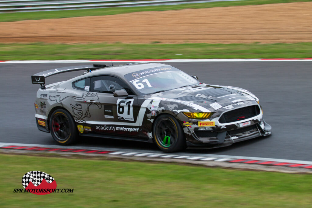 Academy Motorsport, Ford Mustang GT4.