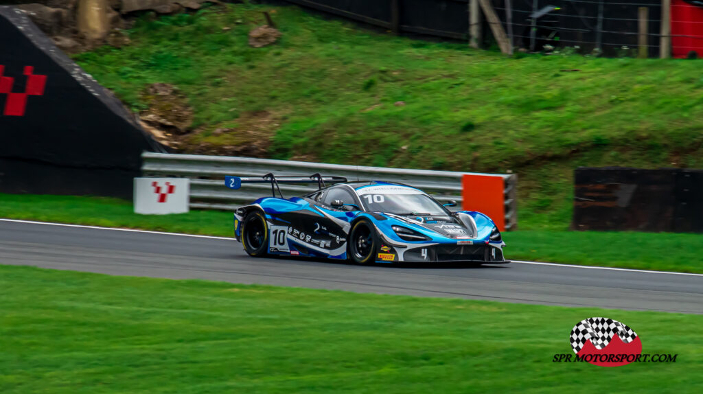 2 Seas Motorsport, McLaren 720S GT3.