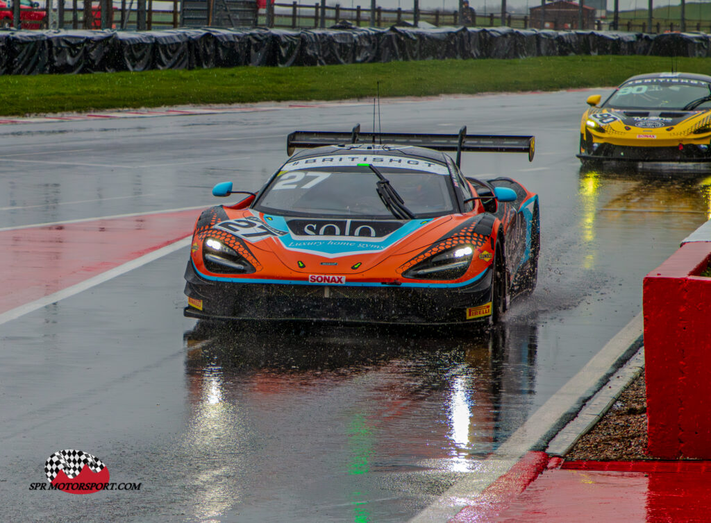 Optimum Motorsport, McLaren 720S GT3 Evo.