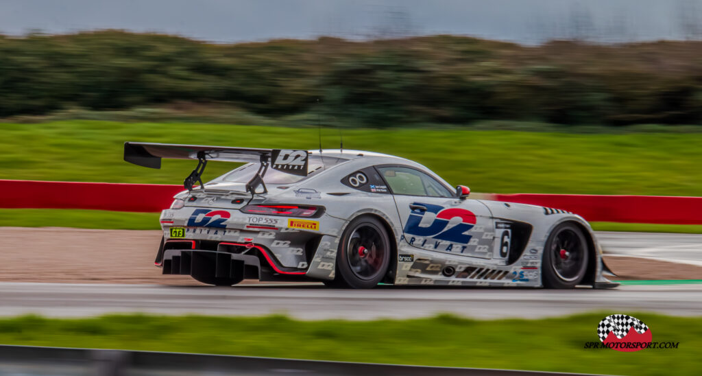 2 Seas Motorsport, Mercedes-AMG GT3 Evo.