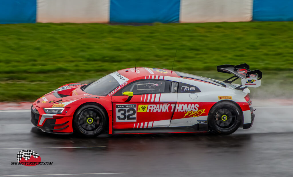 J and S Racing, Audi R8 LMS GT3 Evo II.