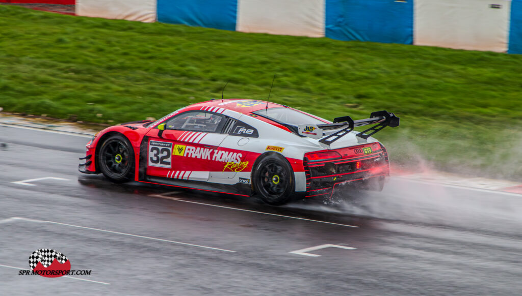 J and S Racing, Audi R8 LMS GT3 Evo II.