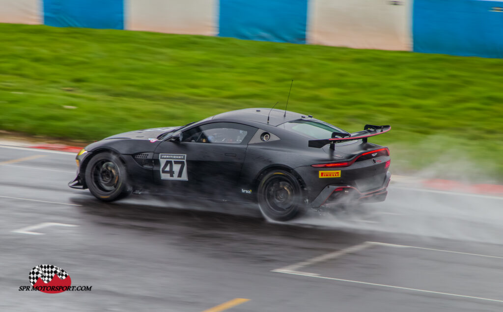 Forsetti Motorsport, Aston Martin Vantage GT4.