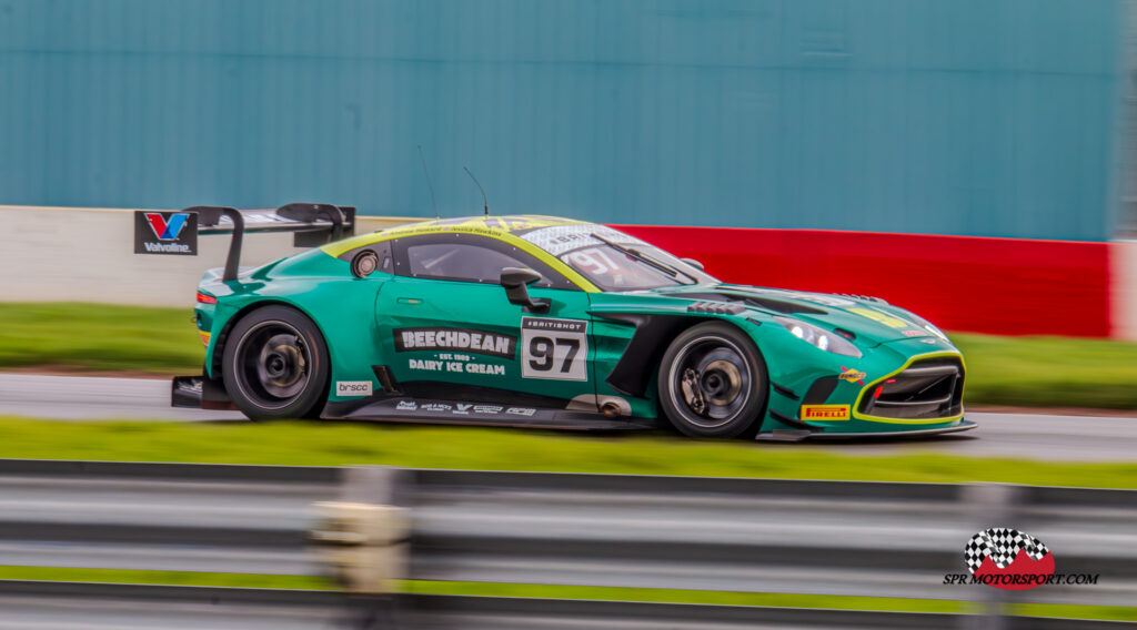 Beechdean AMR, Aston Martin Vantage AMR GT3 Evo.