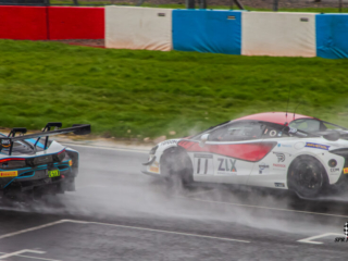 Team RJN, McLaren 720S GT3 Evo (2) / Paddock Motorsport, McLaren Artura GT4 (2).