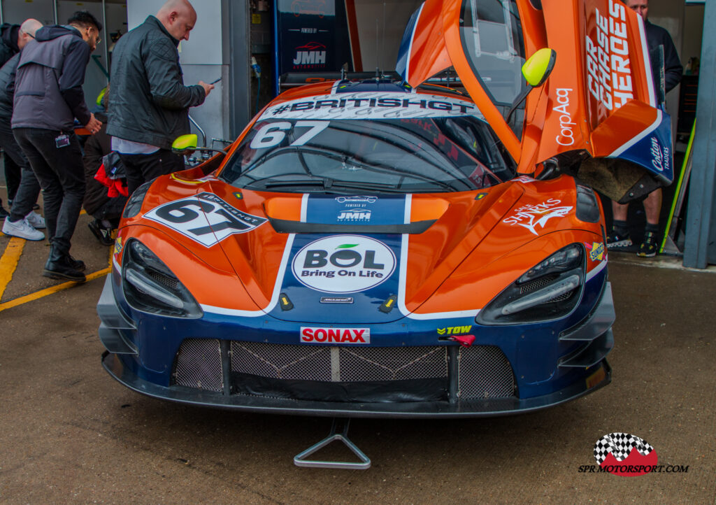 Orange Racing Powered by JMH, McLaren 720S GT3 Evo.