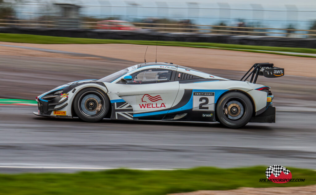 Team RJN, McLaren 720S GT3 Evo.