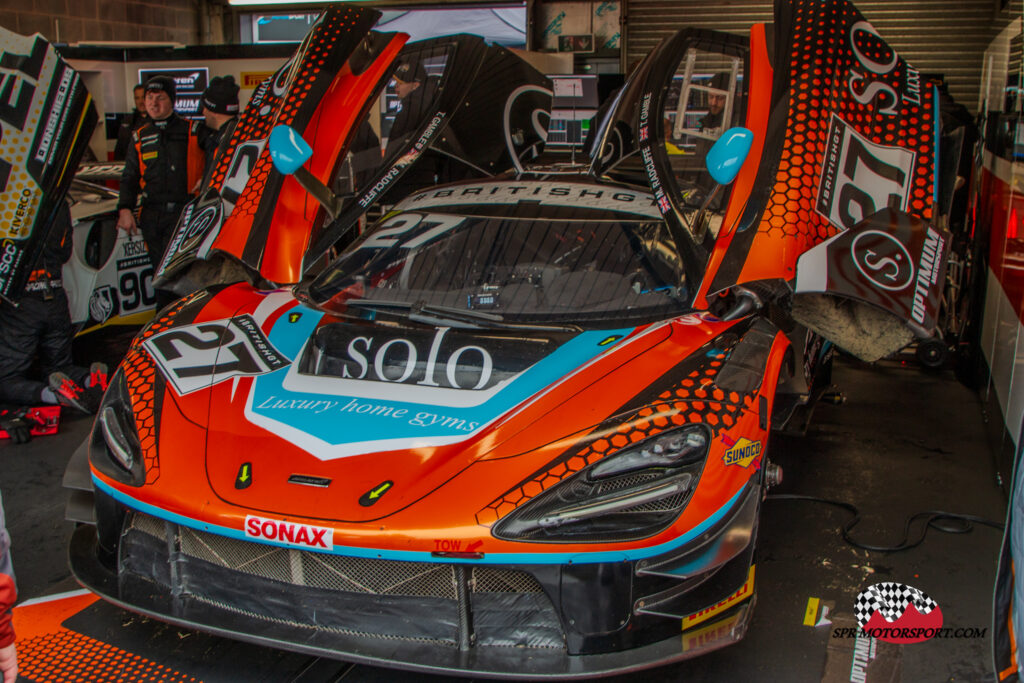 Optimum Motorsport, McLaren 720S GT3 Evo.