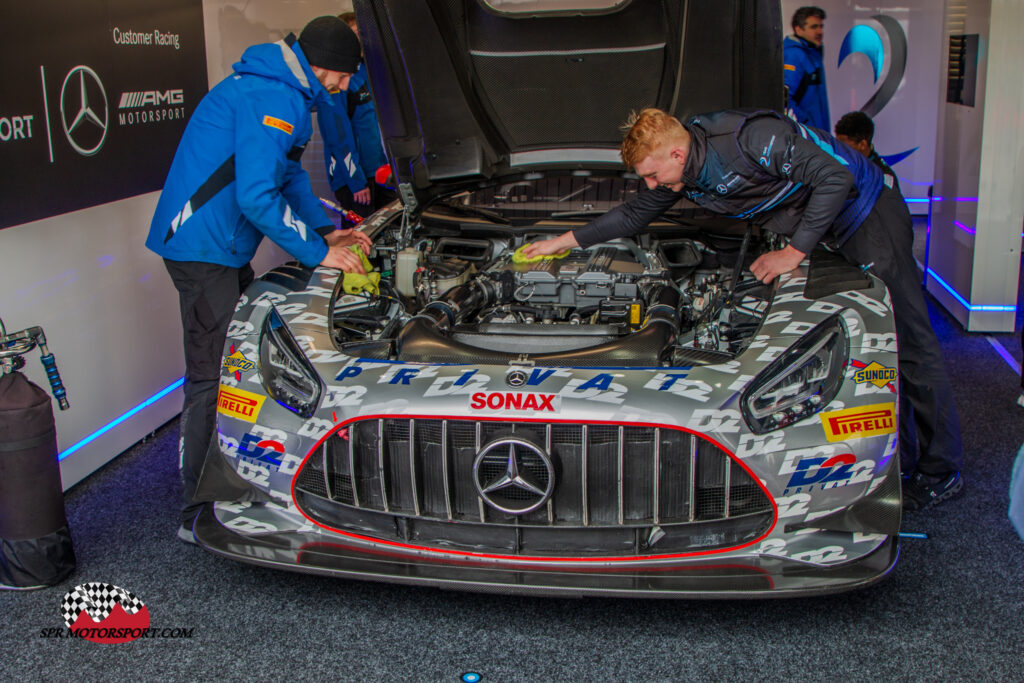 2 Seas Motorsport, Mercedes-AMG GT3 Evo.