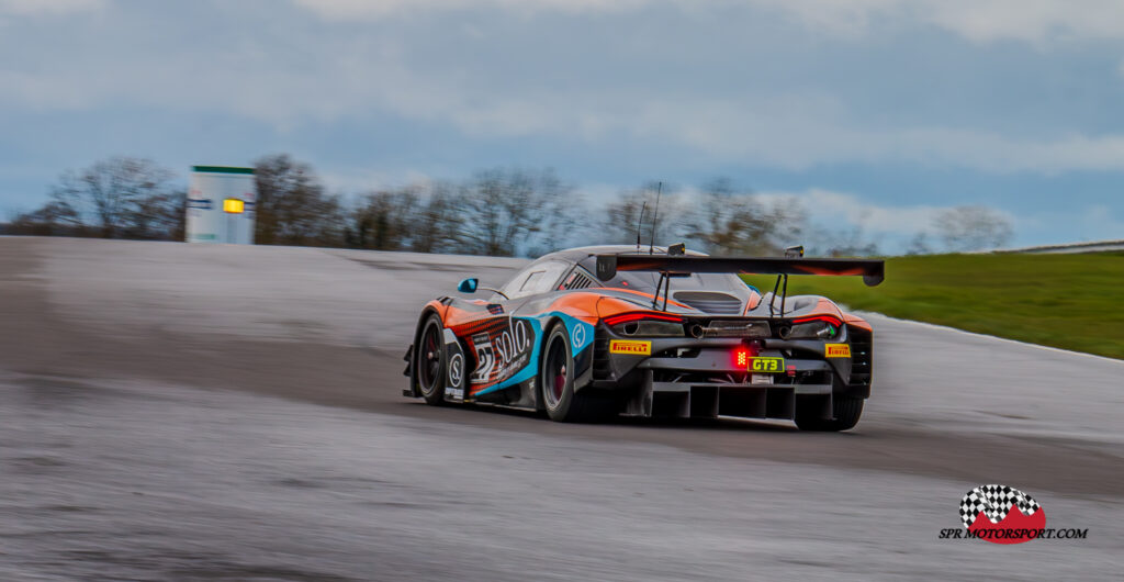 Optimum Motorsport, McLaren 720S GT3 Evo.