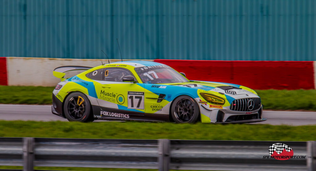 RAM Racing, Mercedes-AMG GT4.