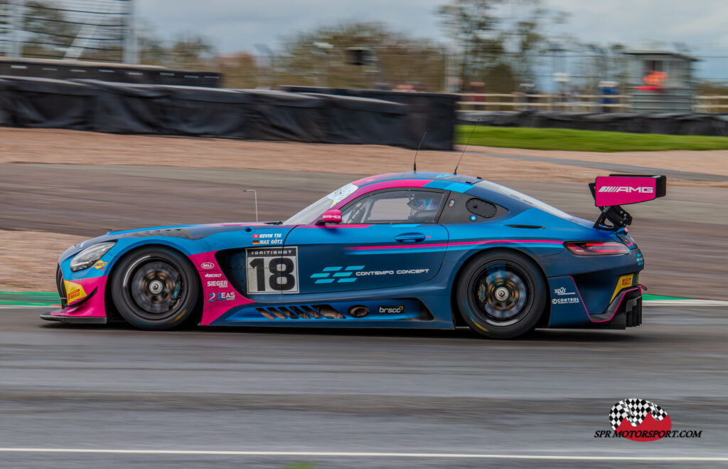 2 Seas Motorsport, Mercedes-AMG GT3 Evo.