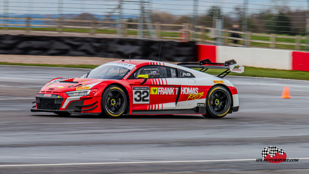 J and S Racing, Audi R8 LMS GT3 Evo II.