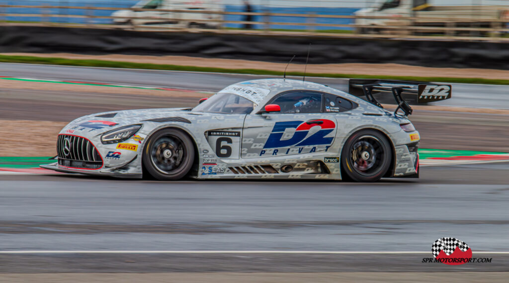 2 Seas Motorsport, Mercedes-AMG GT3 Evo.