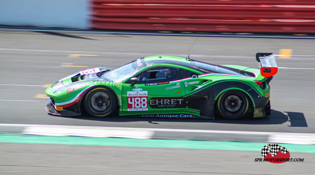 Rinaldi Racing, Ferrari 488 GT3.