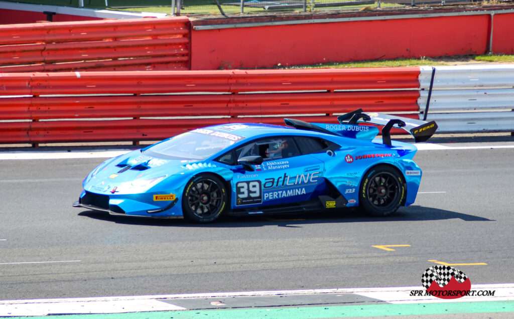 Lamborghini Super Trofeo.