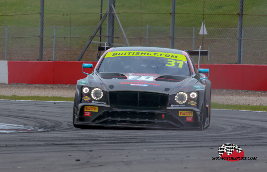 JRM Racing, Bentley Continental GT3.