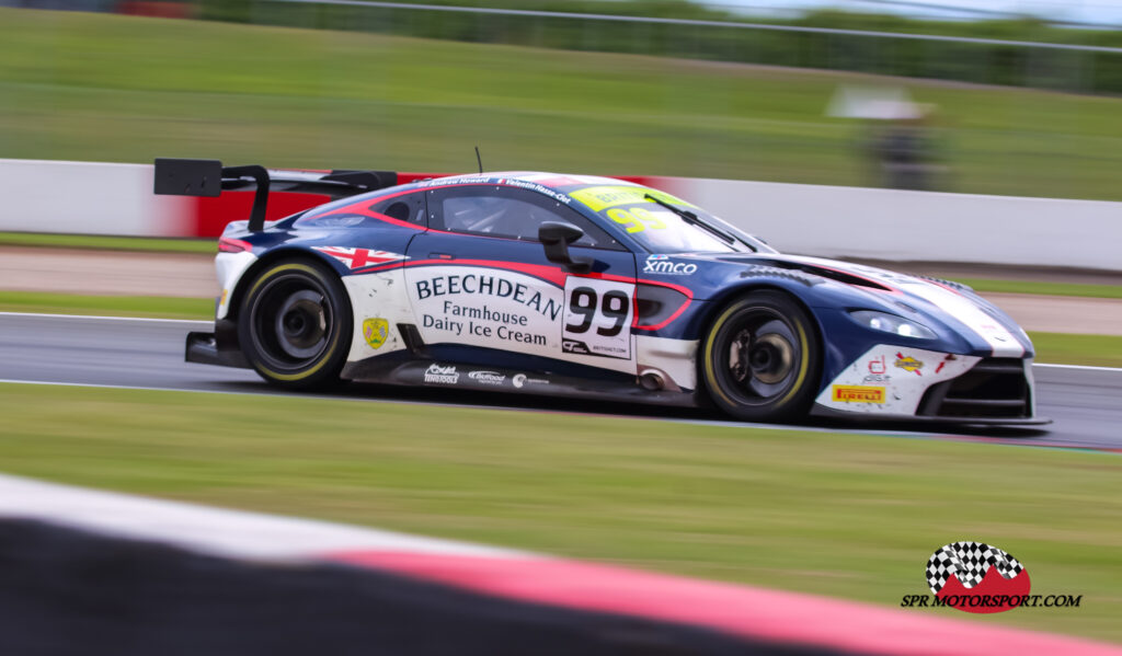 Beechdean AMR, Aston Martin Vantage AMR GT3.