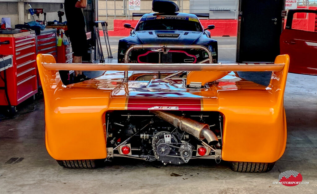 Chevron B26.