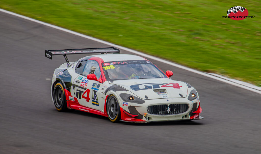 Maserati Gran Turismo GT4.