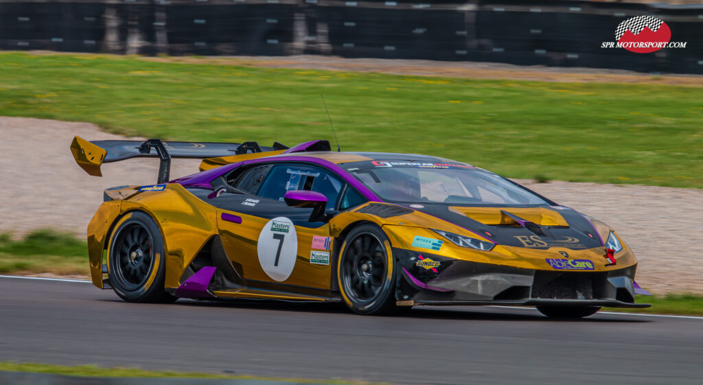 Lamborghini Huracan Super Trofeo Evo.