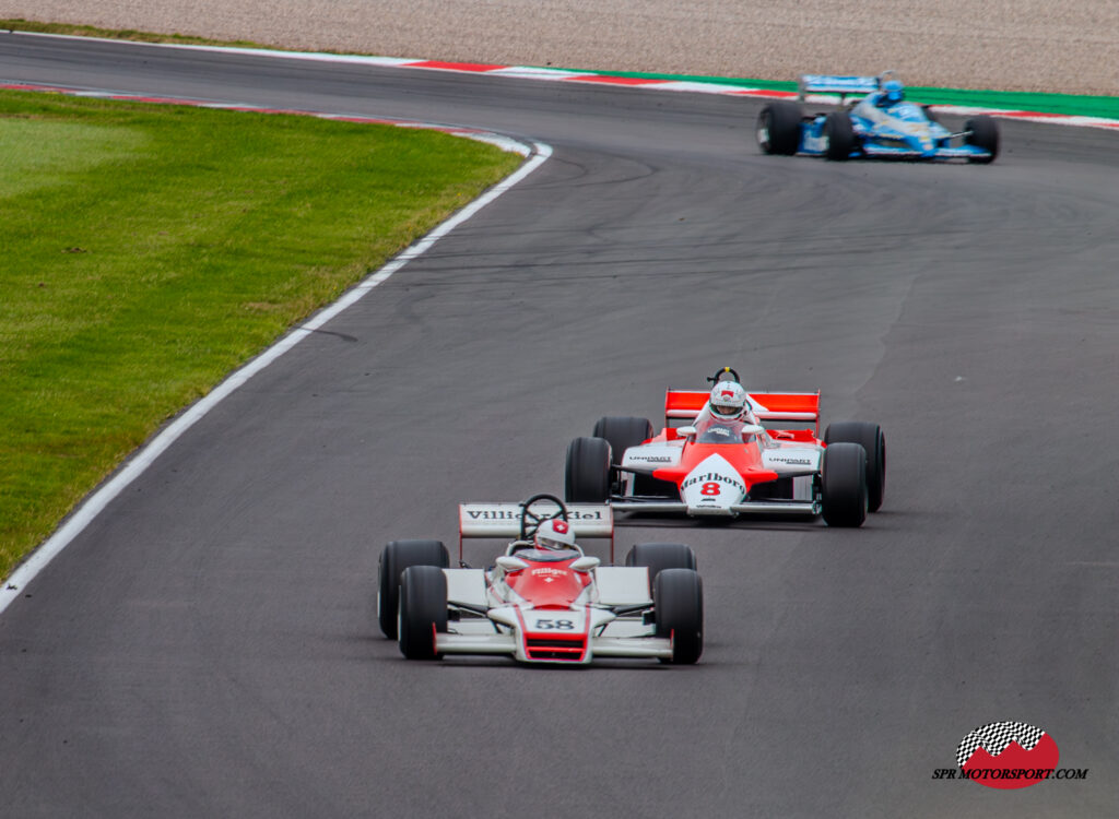 Shadow DN9A (58) / McLaren MP4/1B (8).