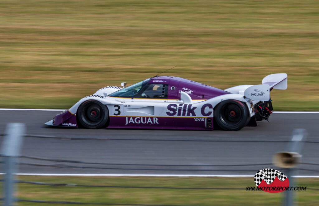 TWR, Silk Cut Jaguar XJR-11.