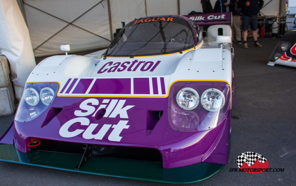 TWR, Silk Cut Jaguar XJR-11.