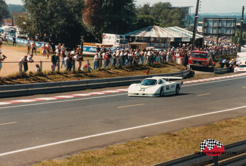 Group 44, Jaguar XJR-5.