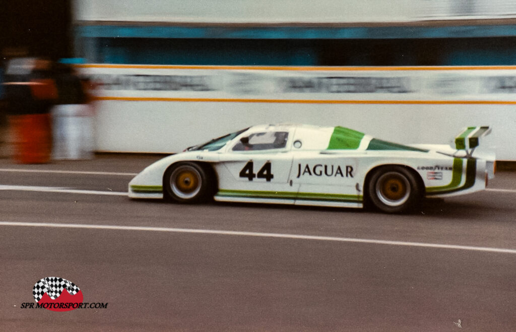 Group 44, Jaguar XJR-5.