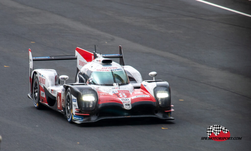 2018, Toyota Gazoo Racing, Toyota TS050-Hybrid, Driven by Alex Wurz.