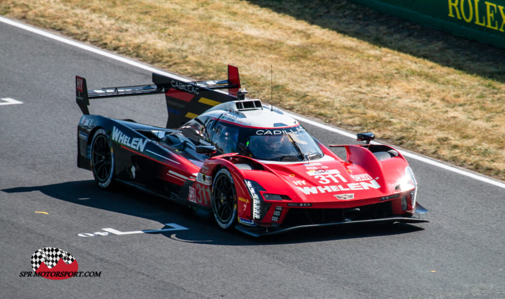 Cadillac Racing, Cadillac V-Series R.