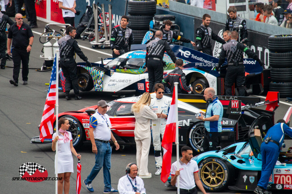 Peugeot Totalenergies, Peugeot 9X8 (94) / Cadillac Racing, Cadillac V Series R (311).