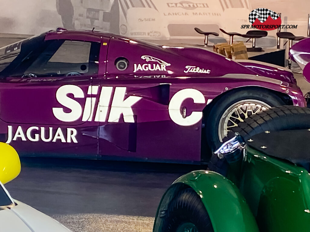 1991, TWR, Silk Cut Jaguar XJR-12 LM.