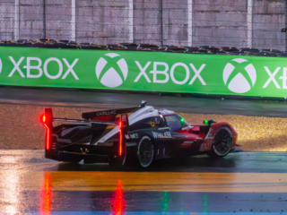 Cadillac Racing, Cadillac V-Series R.