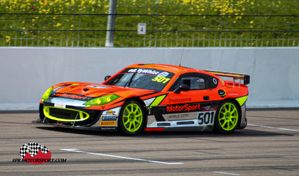 PMW Expo Racing / Optimum Motorsport, Ginetta G55 GT4.