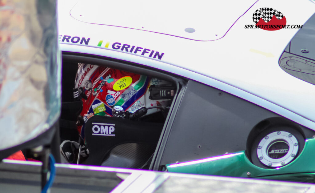 Matt Griffin, Spirit Of Race, Ferrari 488 GT3, #21.