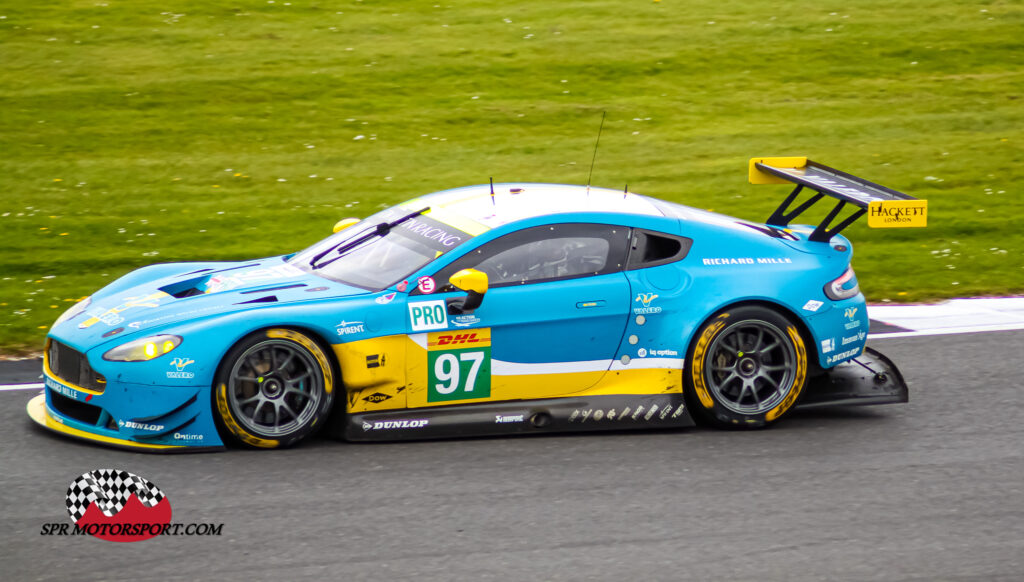 Aston Martin Racing, Aston Martin Vantage.