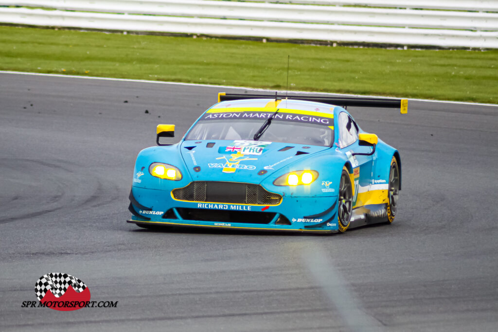 Aston Martin Racing, Aston Martin Vantage.