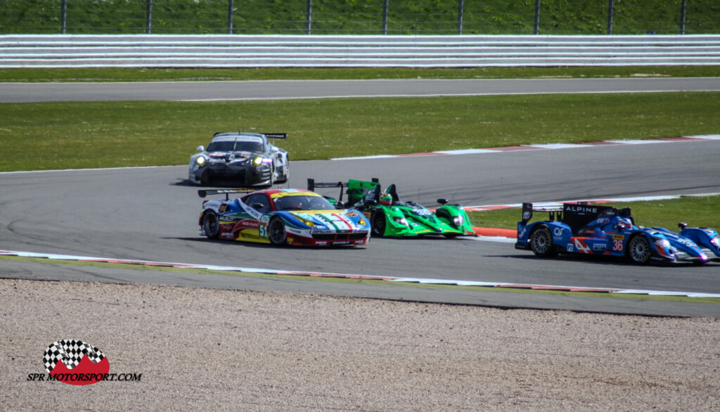 Signatech Alpine, Alpine-Nissan A450 (36) / AF Corse, Ferrari 458 Italia GT (51) / Extreme Speed Motorsports, HPD-Honda ARX-03 (30).