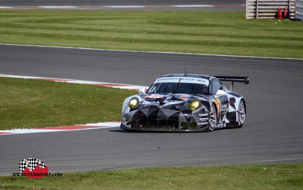 Abu Dhabi-Proton Racing, Porsche 911 RSR.