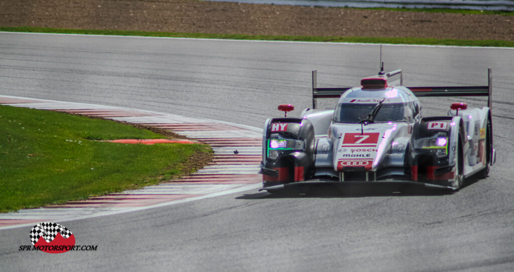 Audi Sport Team Joest, Audi R18 E-Tron Quattro.