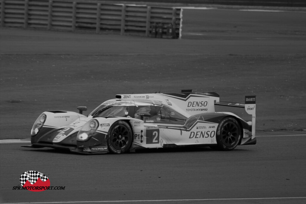 Toyota Racing, Toyota TS040 Hybrid.