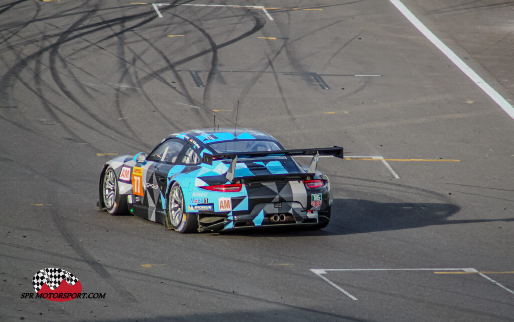 Dempsey Racing - Proton, Porsche 911 RSR.