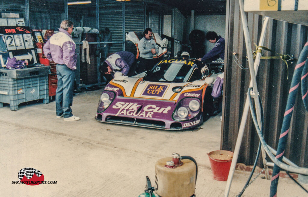 TWR, Silk Cut Jaguar XJR-8 LM.