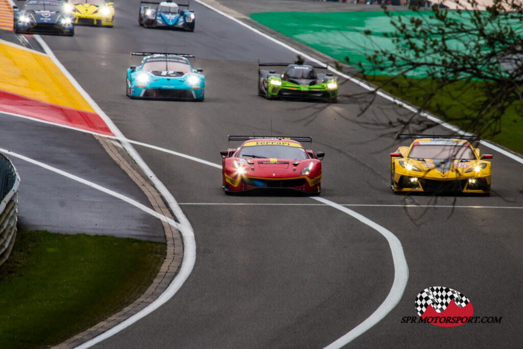 AF Corse, Ferrari 488 GTE Evo (21) / Corvette Racing, Chevrolet Corvette C8.R (33).